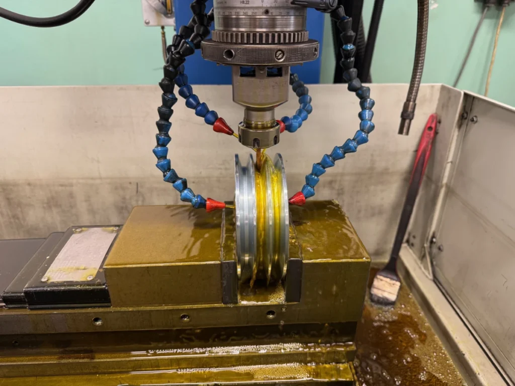 Lisovna umělých hmot & CNC kovovýroba - B S B spol. s r.o.