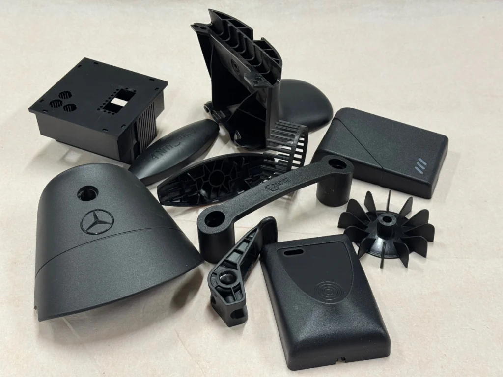 Lisovna umělých hmot & CNC kovovýroba - B S B spol. s r.o.